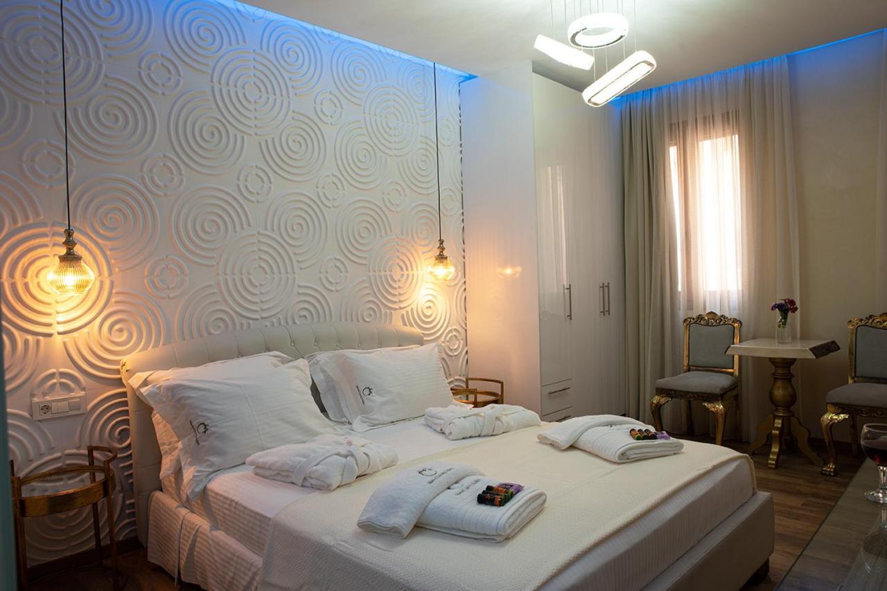 Edward Luxury Suites 干尼亞 外观 照片